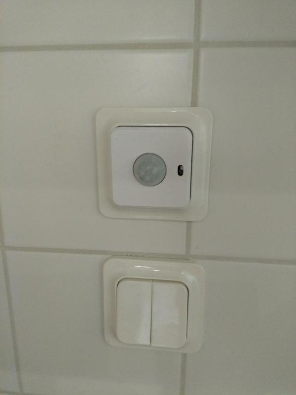 Wall outlet cover PIR Si7021 biltema 46-906