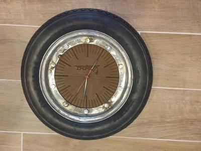 Vespa clock 2.0
