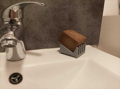 Simple soap holder