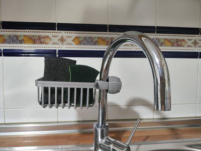 Sponge holder for faucet (different diameters)