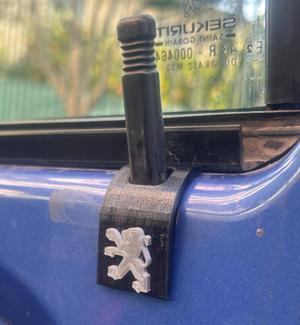 DOOR LATCH GUIDE 106 