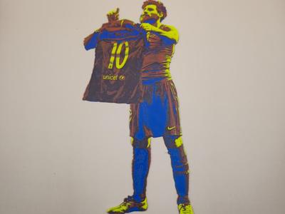 Messi Holding Shirt Hueforge