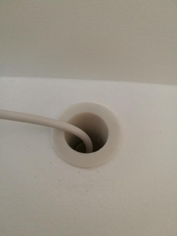 Hole Cover for cable managment