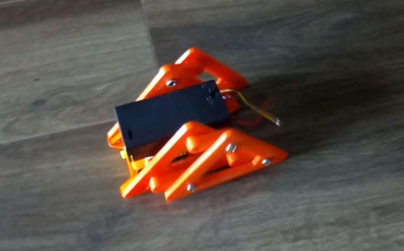 Walker robot without a brain