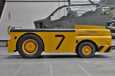 MD3 Flight Deck Tractor 