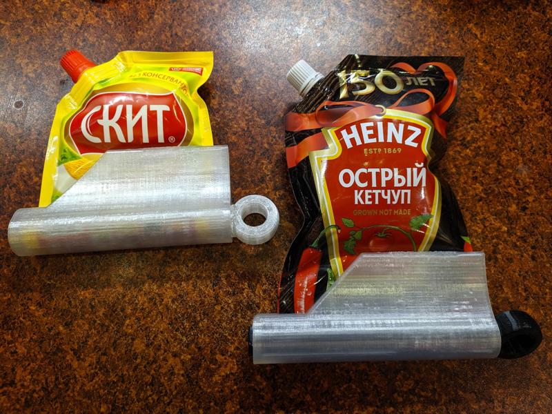 Squeezer for bags of ketchup and mayonnaise