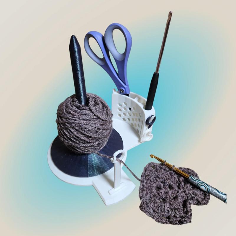 Single Yarn Spinner with storage