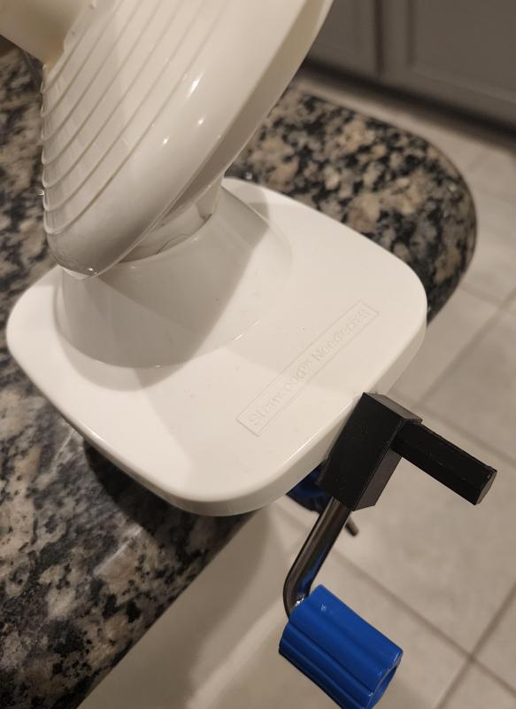 Yarn winder drill attachment