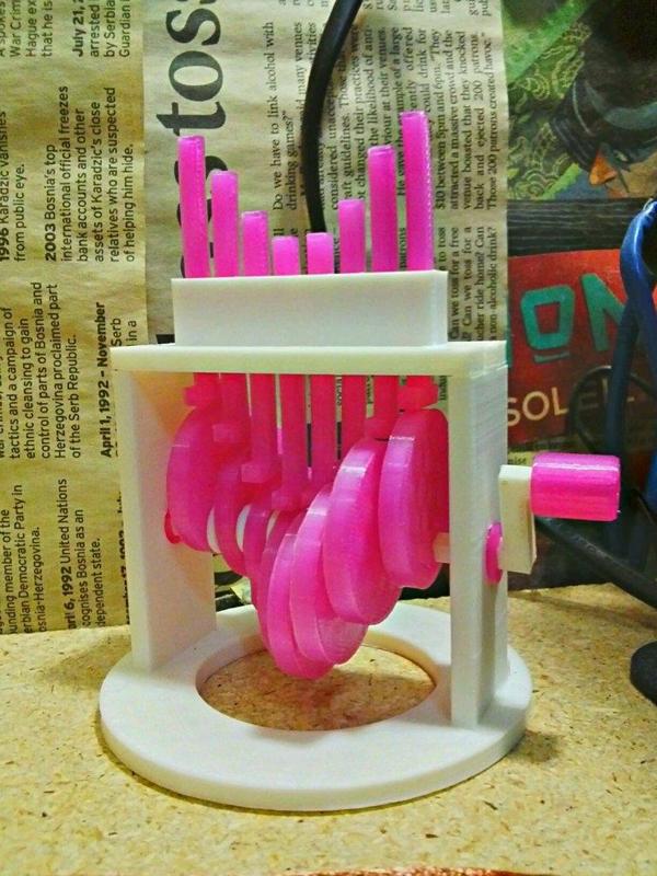 Handle and Cam-spacers for Mechanical Pseudo Sin Wave