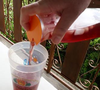 Lid / Ice cube retention for IKEA VARDAGEN Carafe - Ice cube retainer