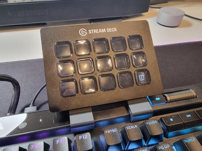 Stream deck mount for Corsair K100 RGB
