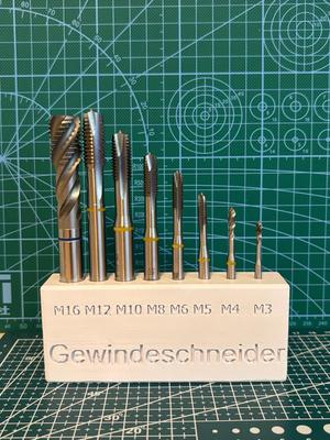 Halter für Gewindeschneider