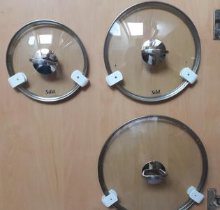 pan/pot lit holder for kitchen cabinet