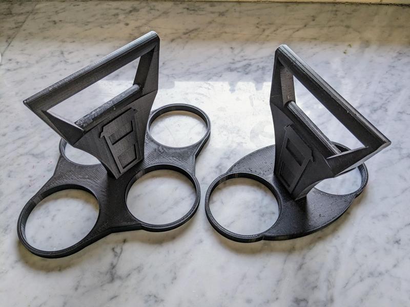 CoffeeCaddie - Spill-Reducing Design