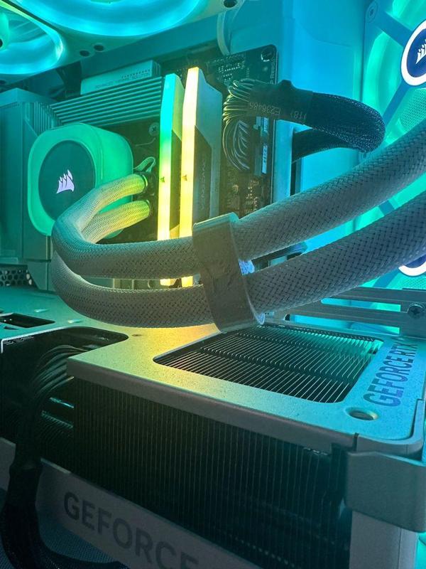 Corsair ICUE LINK H150i AIO Pipe/Hose Spacer and Separator