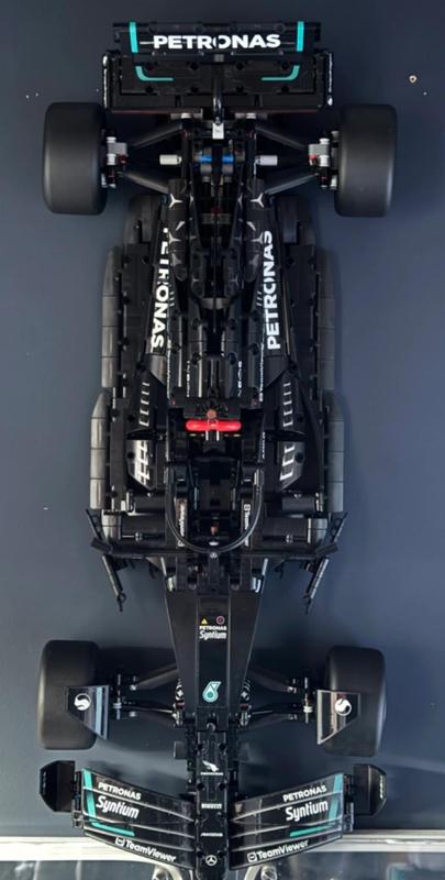 Lego Technic Mercedes-AMG F1 W14 E (42171) Wall mount