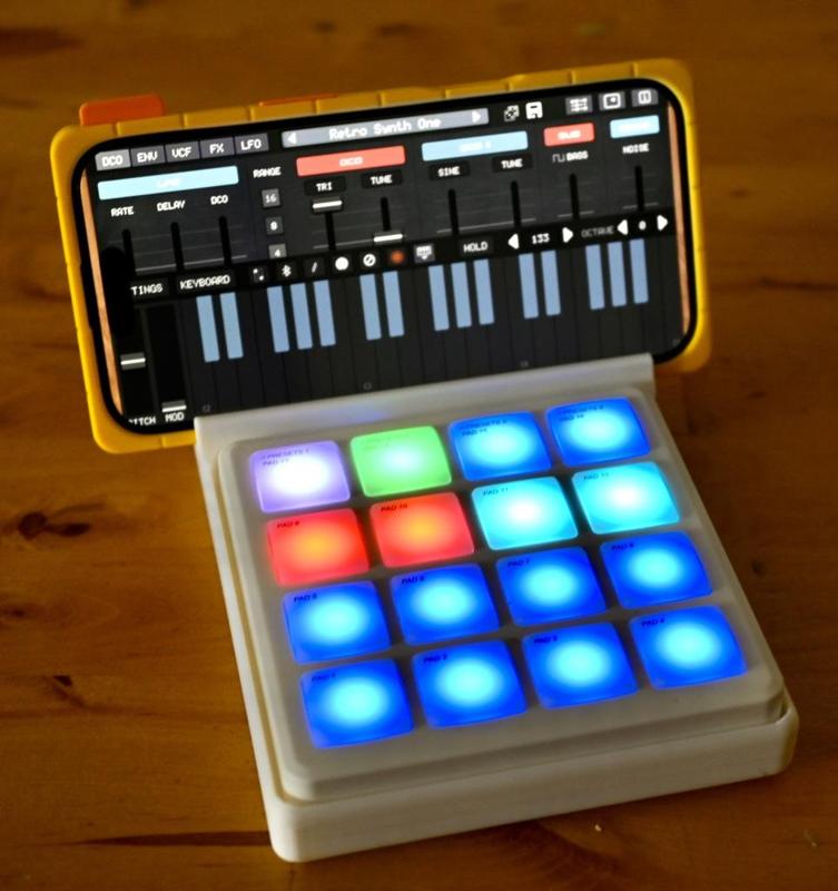 Holder for M-VAVE SMC Pad Pocket Midi Controller and phone