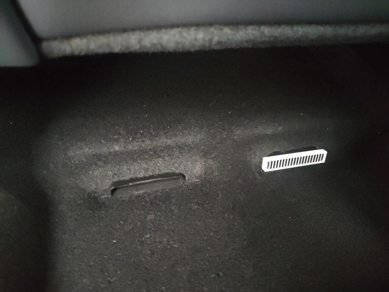 TOGG Arka Koltuk Altı Klima Vent Koruyucusu