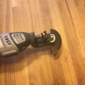 oscillating sanding tool