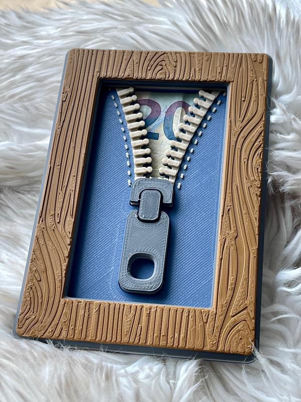 Money Gift - Zipper in a frame