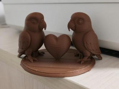 Lovebirds with Heart – Romantic Parrot Duo