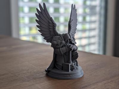 Winged Paladin – Kneeling Angel Knight