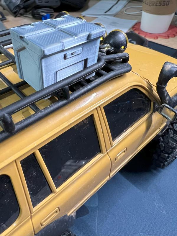 1:18 Scale RC Cooler