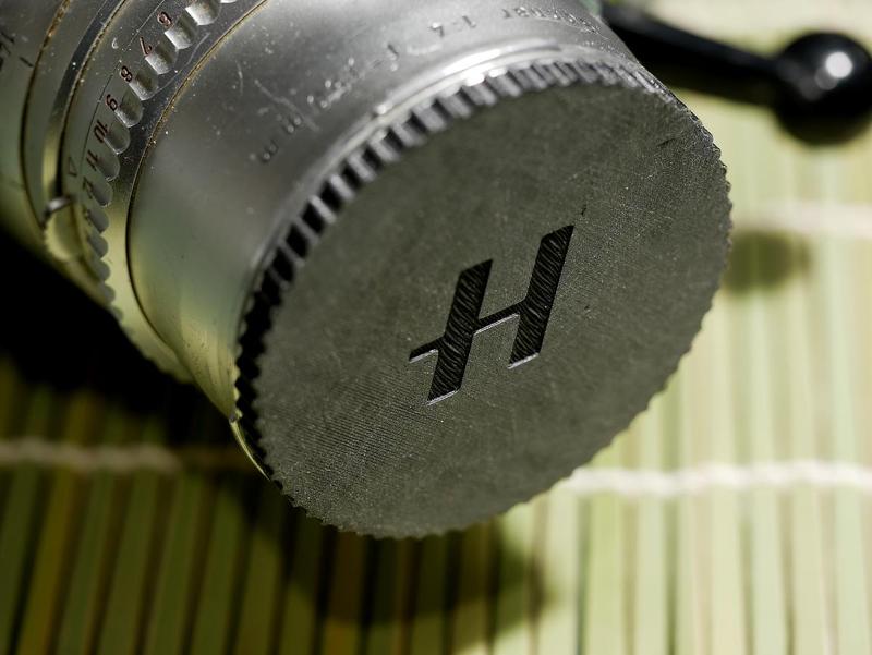 Hasselblad lens cap B50 bayonet with/without logo