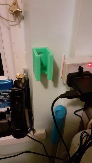 ISTICK TC40W E-CIGARETTE WALL MOUNT/HOLDER.