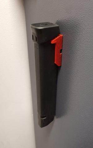 Modular Magnetic Magazine Holder