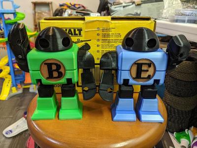 World Maker Faire Makey Robot Shoulder Mod