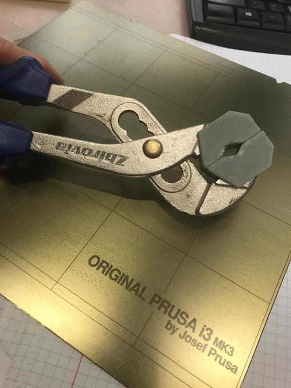 Čelistní ochrana SIKO kleští.  Siko pincers grip.