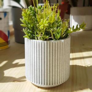 Minimalist planter