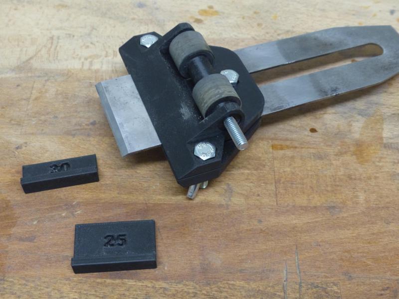 Shrapening angle guide