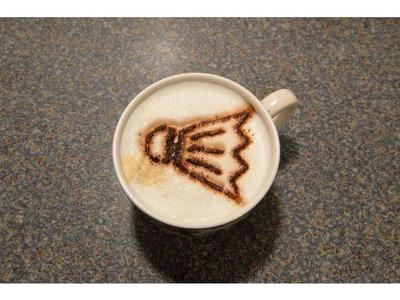 Shuttlecock Coffee Stencil