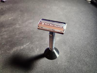 Van Der Hagen Safety Razor Stand