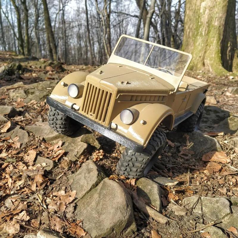 GAZ 69 body fit on Traxxas TRX-4 chassis
