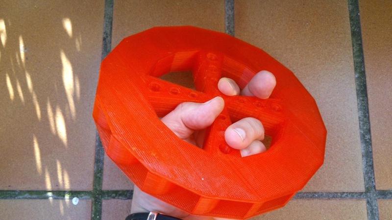 Hydraulic turbine (Pelton version)