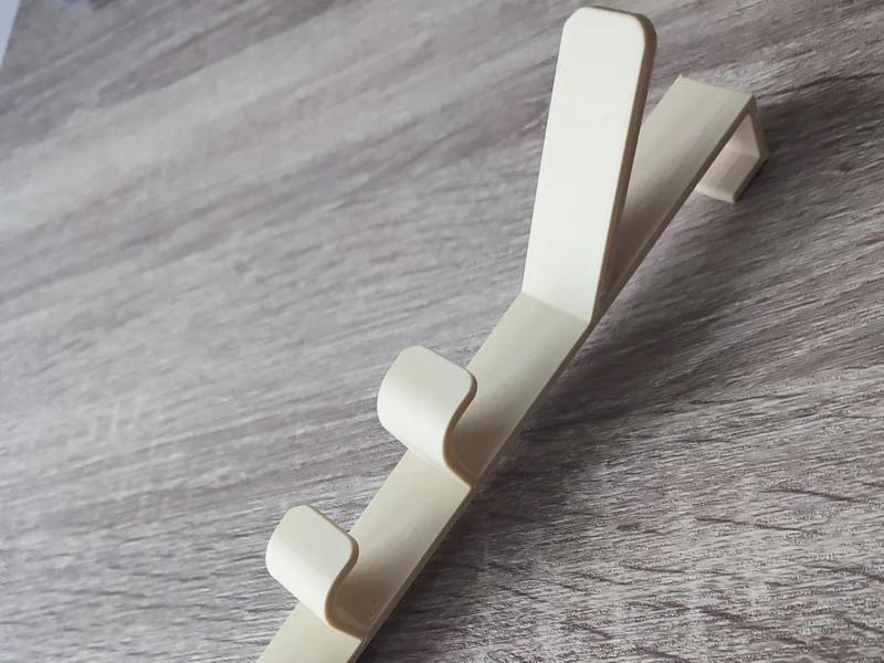 Door shovel multihook