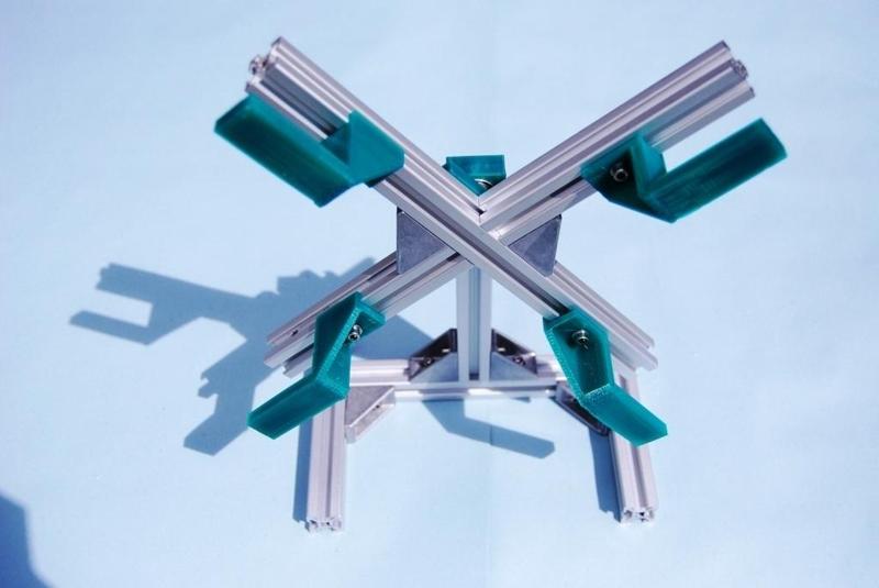 Filament spool holder