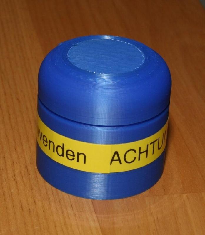 Geocache hiding place trick box