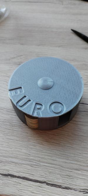 Euro coin holder
