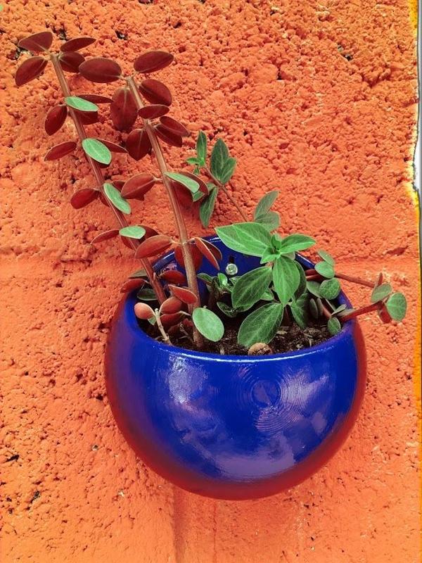 HalfSphere Wall Planter