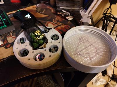 Big dice case with tray