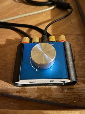 Facmogu F900 Mini Bluetooth Amplifier Bracket.