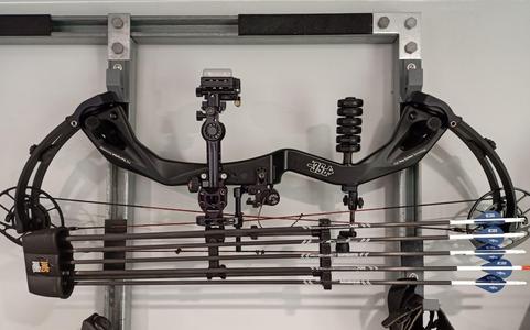 Unistrut compound bow holder
