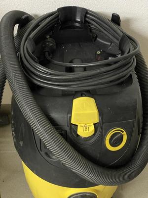 Cable Management Kaercher Vacuum Cleaner (Kärcher Industriesauger)