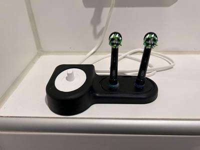 Oral-B Toothbrush Stand