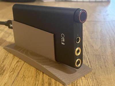 Fiio Q3 desk stand