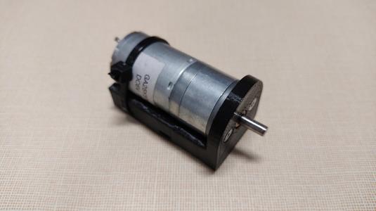 Metal Gearmotor 25Dx52L mm HP 6V holder